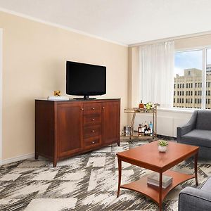 Fairmont One Bedroom Suite